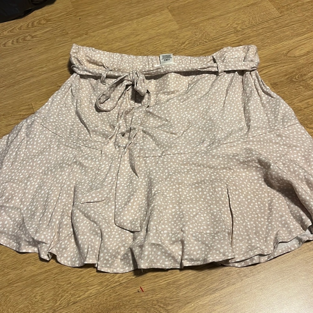 Women's Polka Dot Skirt in Cream